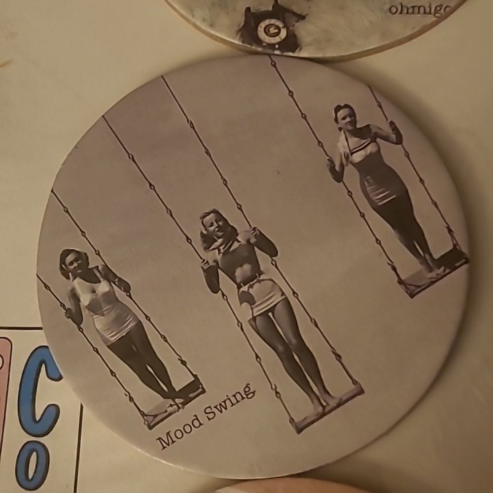Vintage Style Coaster Set - Picture 3 of 8